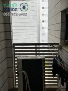 רשת מונופיל מותקנת במסתור כביסה בדירה בחולון קומה רביעית
